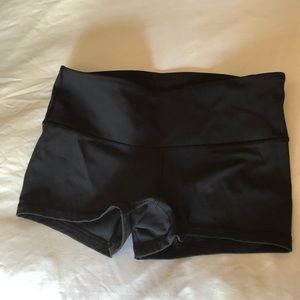 Lulu lemon hot shorts